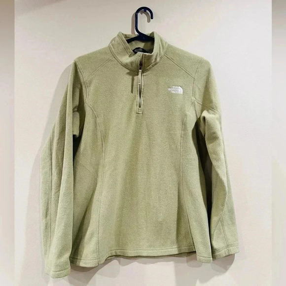 The North Face Tops - 🔥The North Face Sweatshirt 🔥